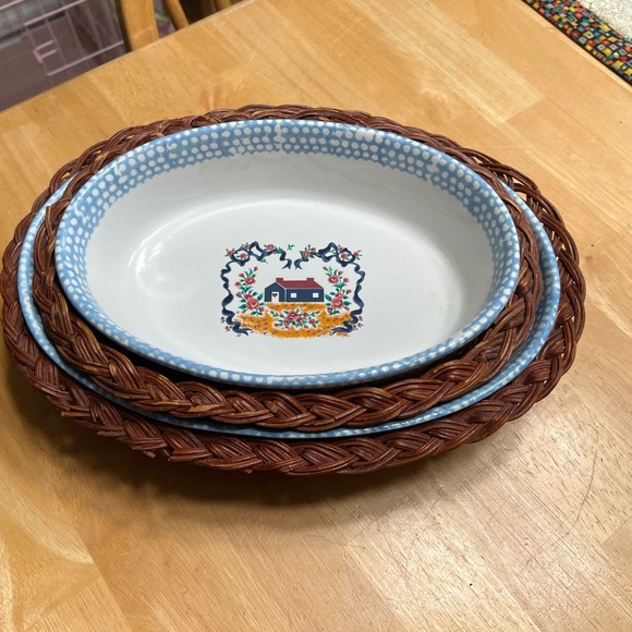 Teamson 1995 Stacking Country Cottage Baking / Serving Dishes - Picture 5 of 10